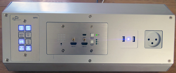 מעמד שולחני משולב עם 2 כניסות HDMI, כניסת USB-C ועוד