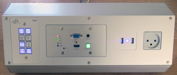 מעמד שולחני משולב עם פנל VGA HDMI
